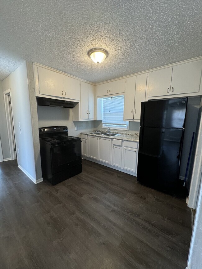 Photo - 2359 N Estelle St