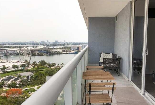 Building Photo - 50 Biscayne Blvd Unit 2301 Rental