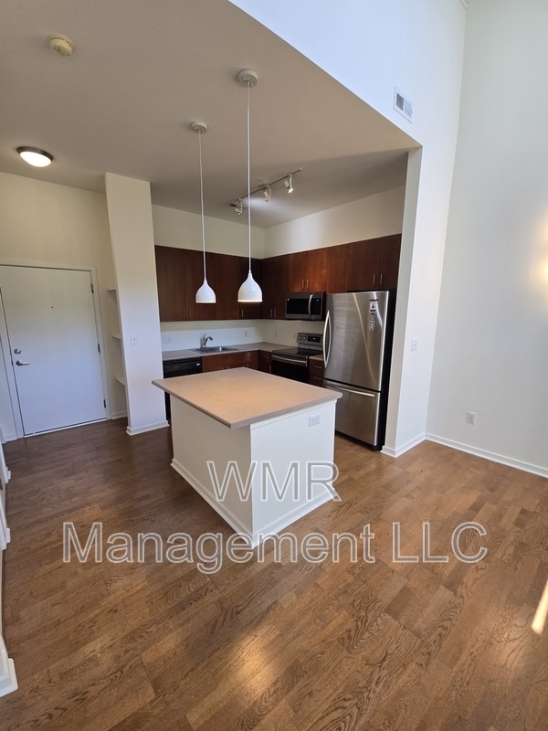 Building Photo - 2125 Southend Dr Unit 317