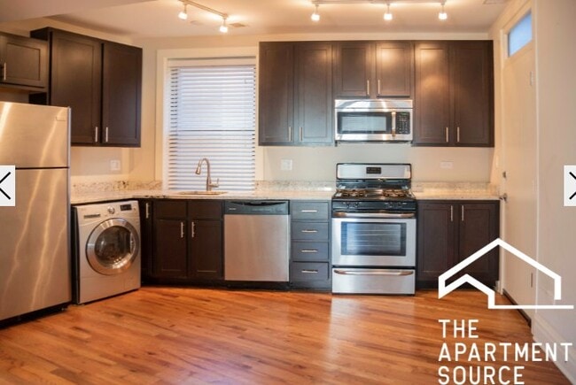 Photo - 2231 W Wilson Ave Unit 2