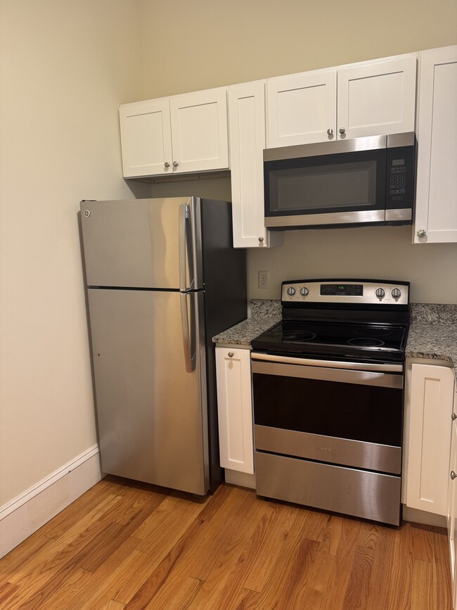 1471 Beacon St Unit 3