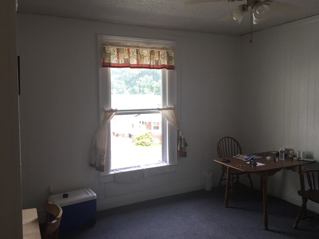 Photo - 812 W Main St