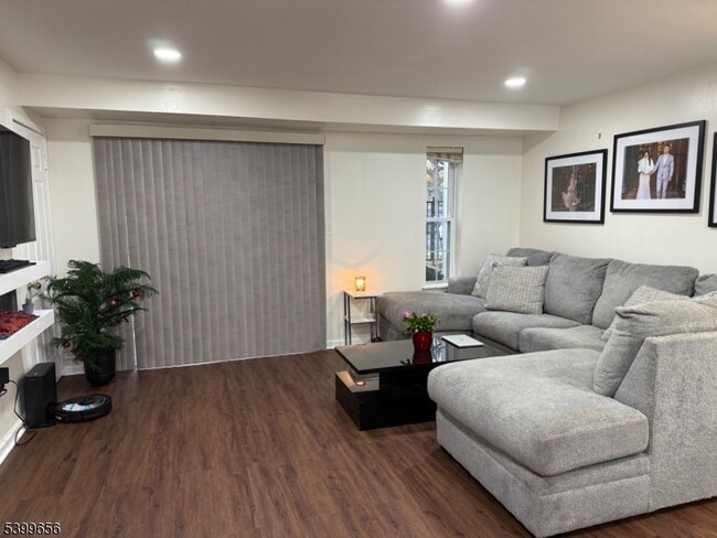 Photo - 751 Summer Ave Unit 1D