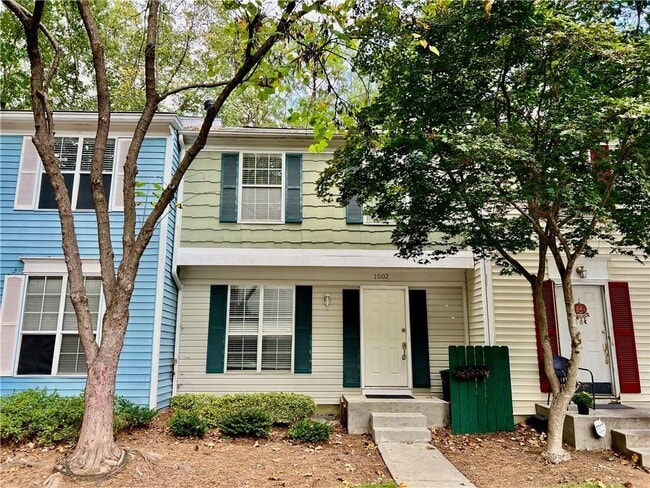 Building Photo - 1502 Queen Anne Ct