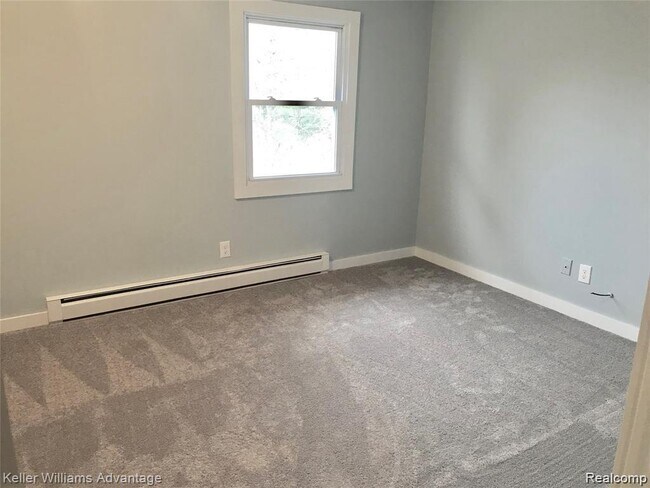 Guest bedroom - 3373 Van Dyke Rd