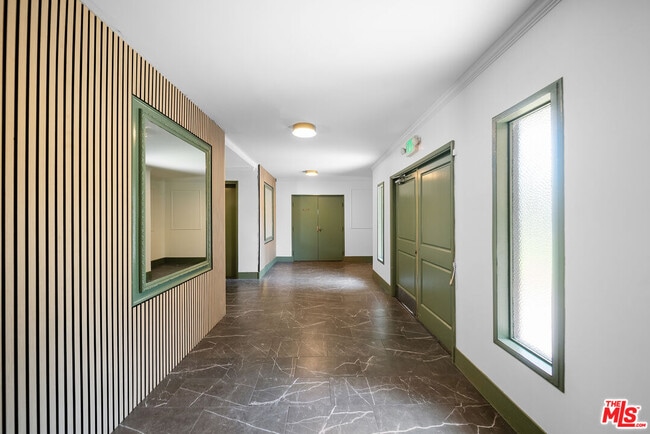 Photo - 605 San Vicente Blvd Unit 301