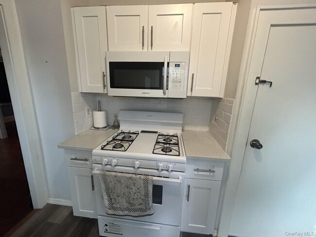 76 Robinwood Ave