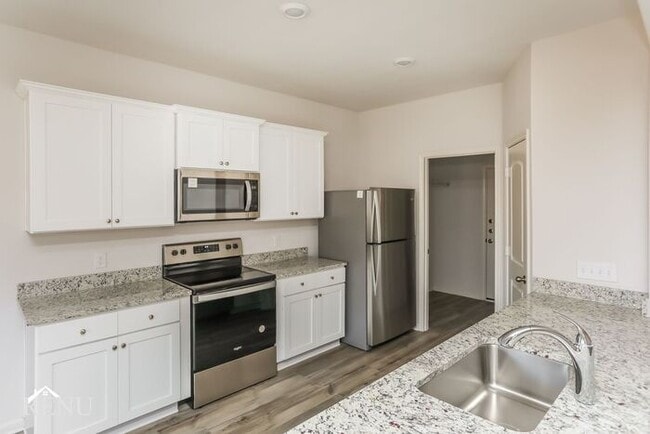 Photo - 2008 Hialeah Dr