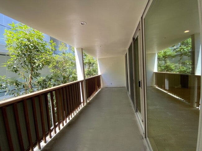 Photo - 848 Kings Rd