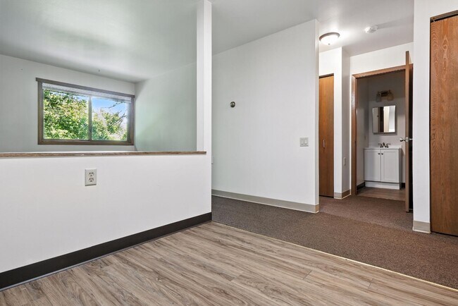 Photo - 509 N Main St