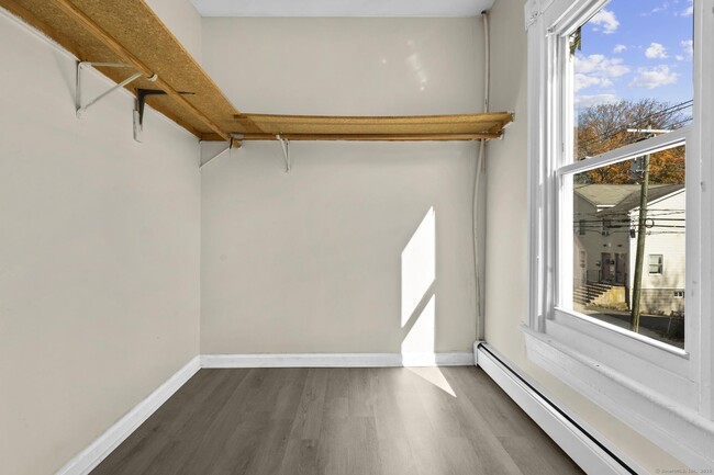 Photo - 141 Crown St Unit 2