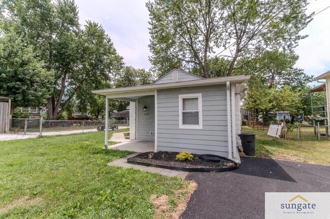 Photo - 624 Military Ave