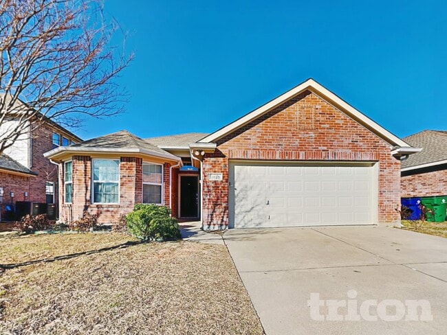 Photo - 1615 Hillside Dr