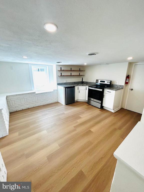 Photo - 734 Sunnyside Ave