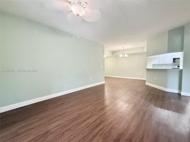 Building Photo - 3020 Alcazar Pl Unit 208