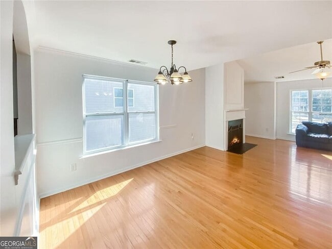 Photo - 1068 South Gordon Rd SW