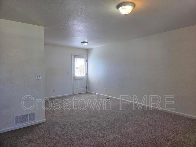 Photo - 2322 Quay St