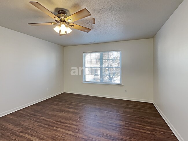 Photo - 4901 Alenja Ln