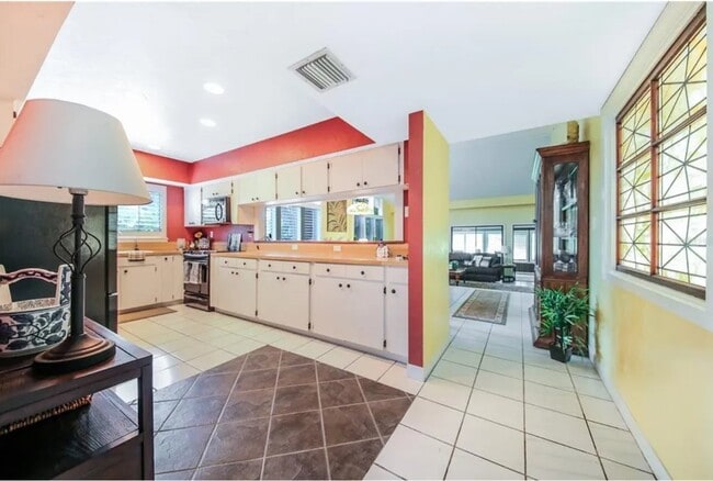 Photo - 107 Canterbury Dr