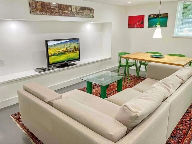 Photo - 1566 N Morningside Dr NE Unit