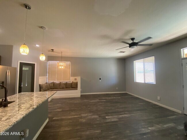 Photo - 7721 S 68th Dr