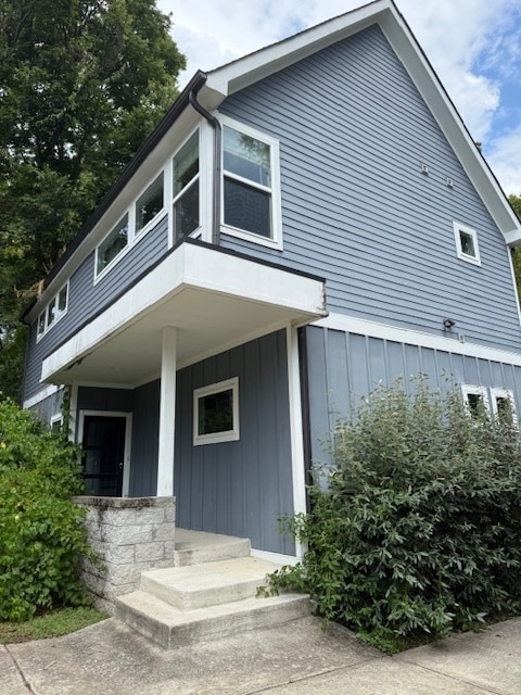 Building Photo - Adorable 3BR/2.5BA in historic Wedgewood H... Rental