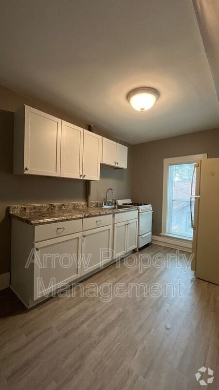 Building Photo - 2500 P St Unit 3 Rental