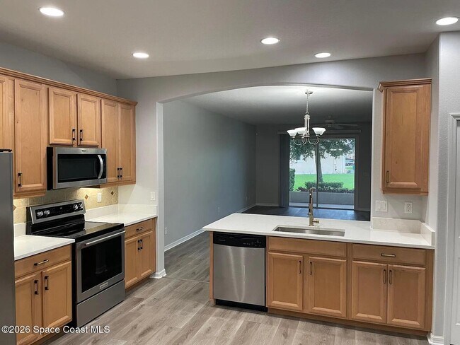 Photo - 5710 Claiborne St