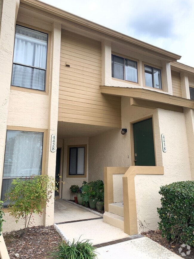 Building Photo - 4438 Middlebrook Rd Unit 4438 Rental