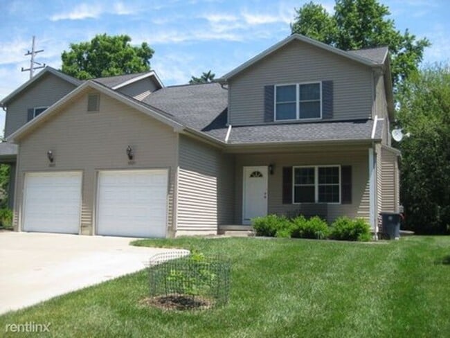 Building Photo - 3029 Charing Cross Rd Unit 3029