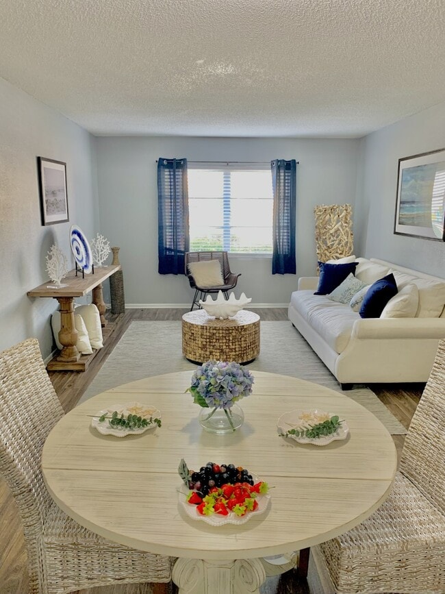 The Landings at Crystal Cove Apartments Bradenton, FL