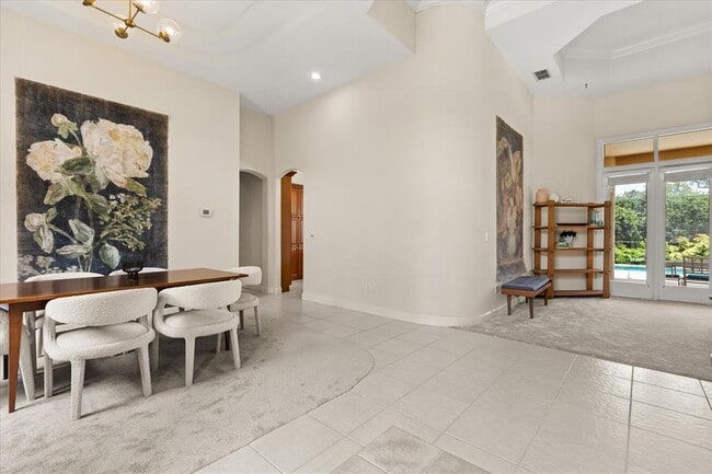 Photo - 213 Heatherwood Ct