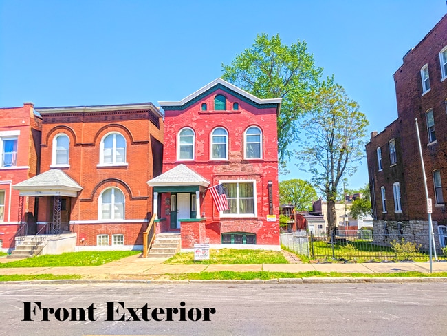 Photo - 3228 California Ave Unit 1F