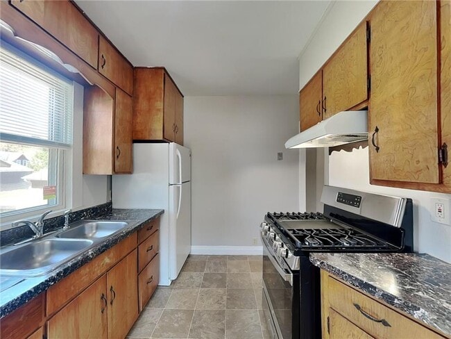 Photo - 3820 Jackson St NE