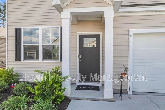 Photo - 411 Broad Elm Wy