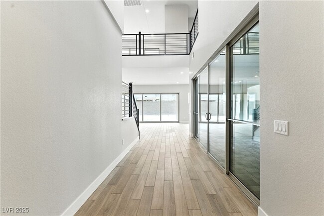 Photo - 5073 Slatestone St