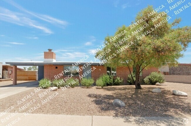 Building Photo - 7500 N Rasmussen Ave Rental