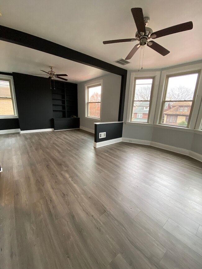 Photo - Gaylord Unit B-Upper