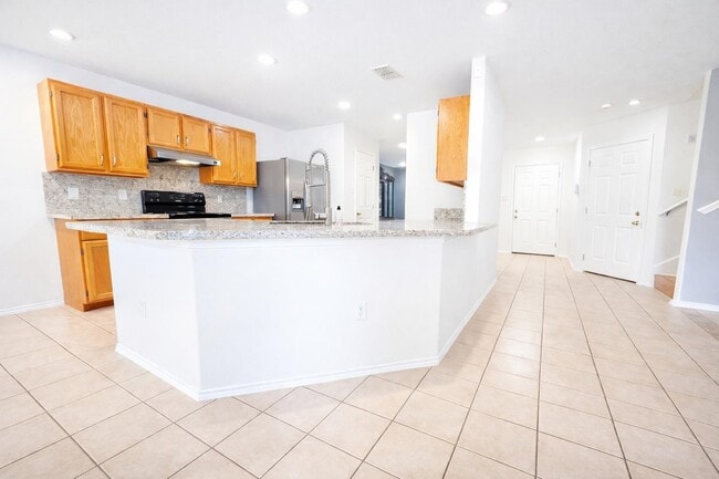 Photo - 612 Pinos Cir