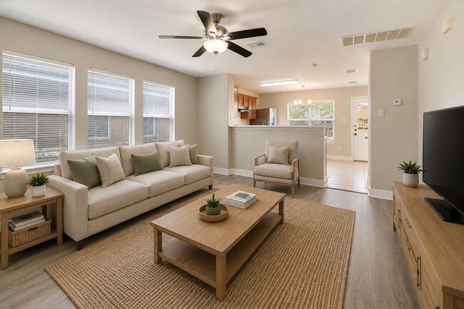 Photo - 3303 Barksdale Dr