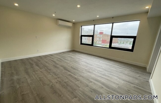 Photo - 1028a Commonwealth Ave Unit 403