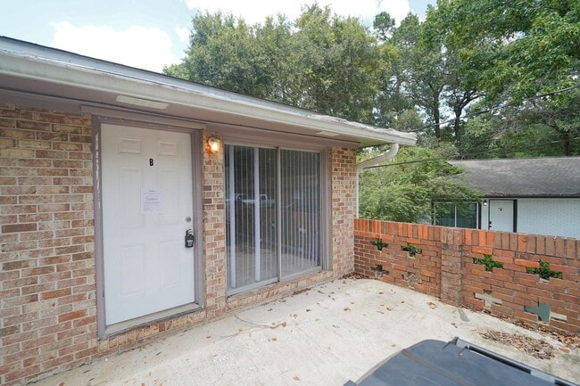 Photo - 2304 Hartsfield Ct Unit B