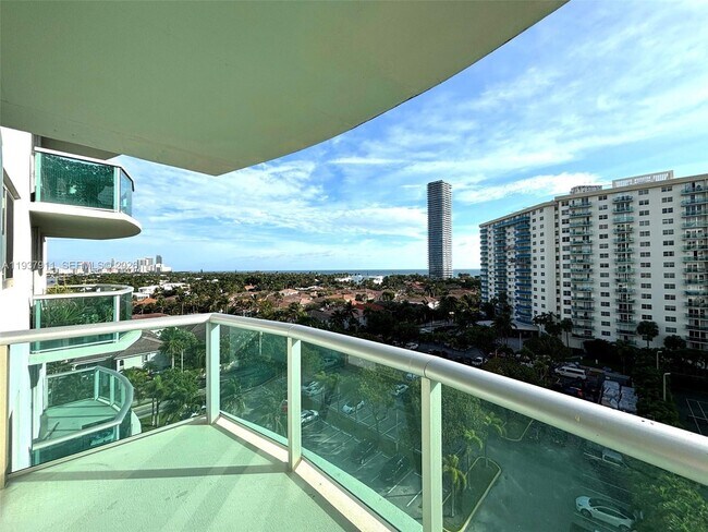 Photo - 19380 Collins Ave Unit 914