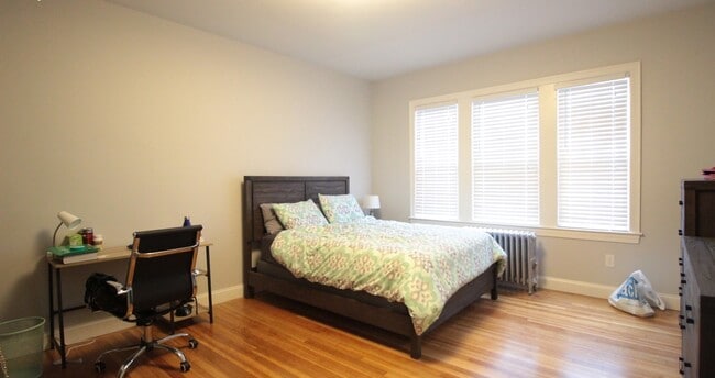 Building Photo - 91 Verndale St Rental