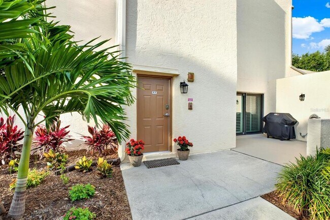 7530 Sunshine Skyway Ln S Unit P7