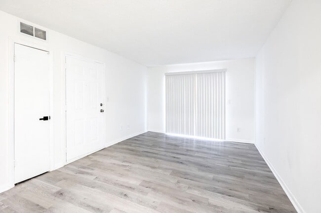 Photo - Adar at Golden Gate