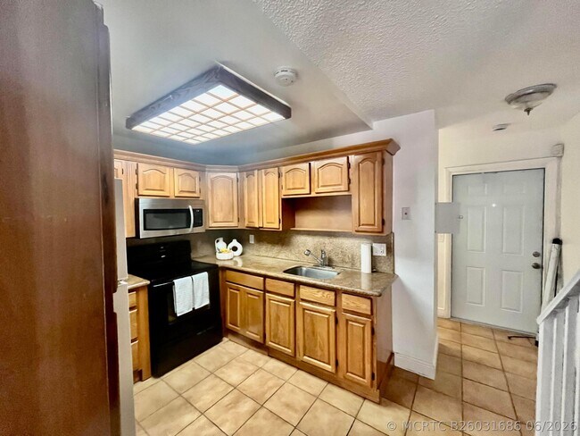 Photo - 15385 S Dixie Hwy Unit 12