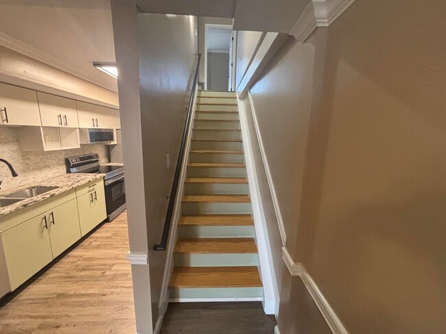 Photo - 173 Montmullin St