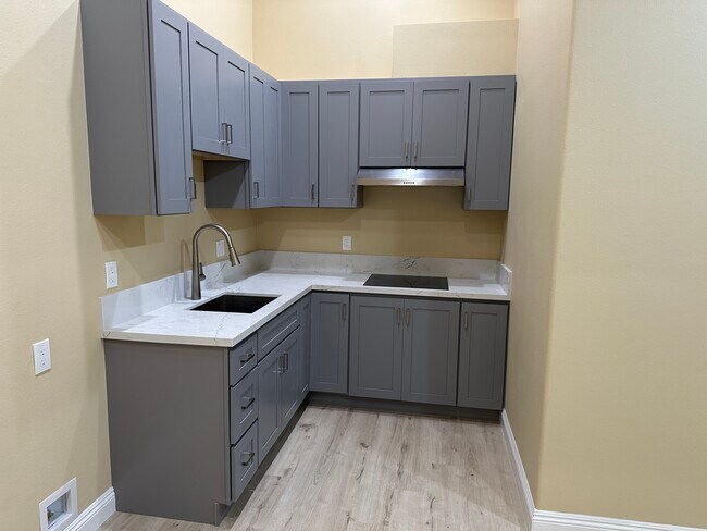 Photo - 19733 Redwing St