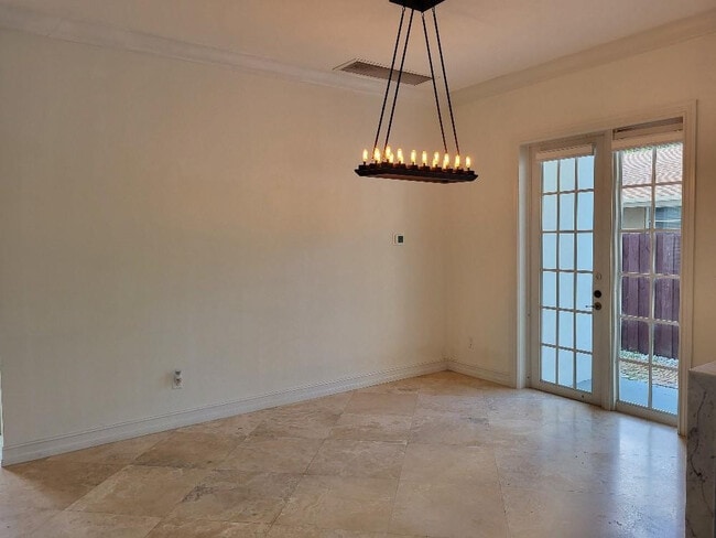 Photo - 1604 NE 17th Ave